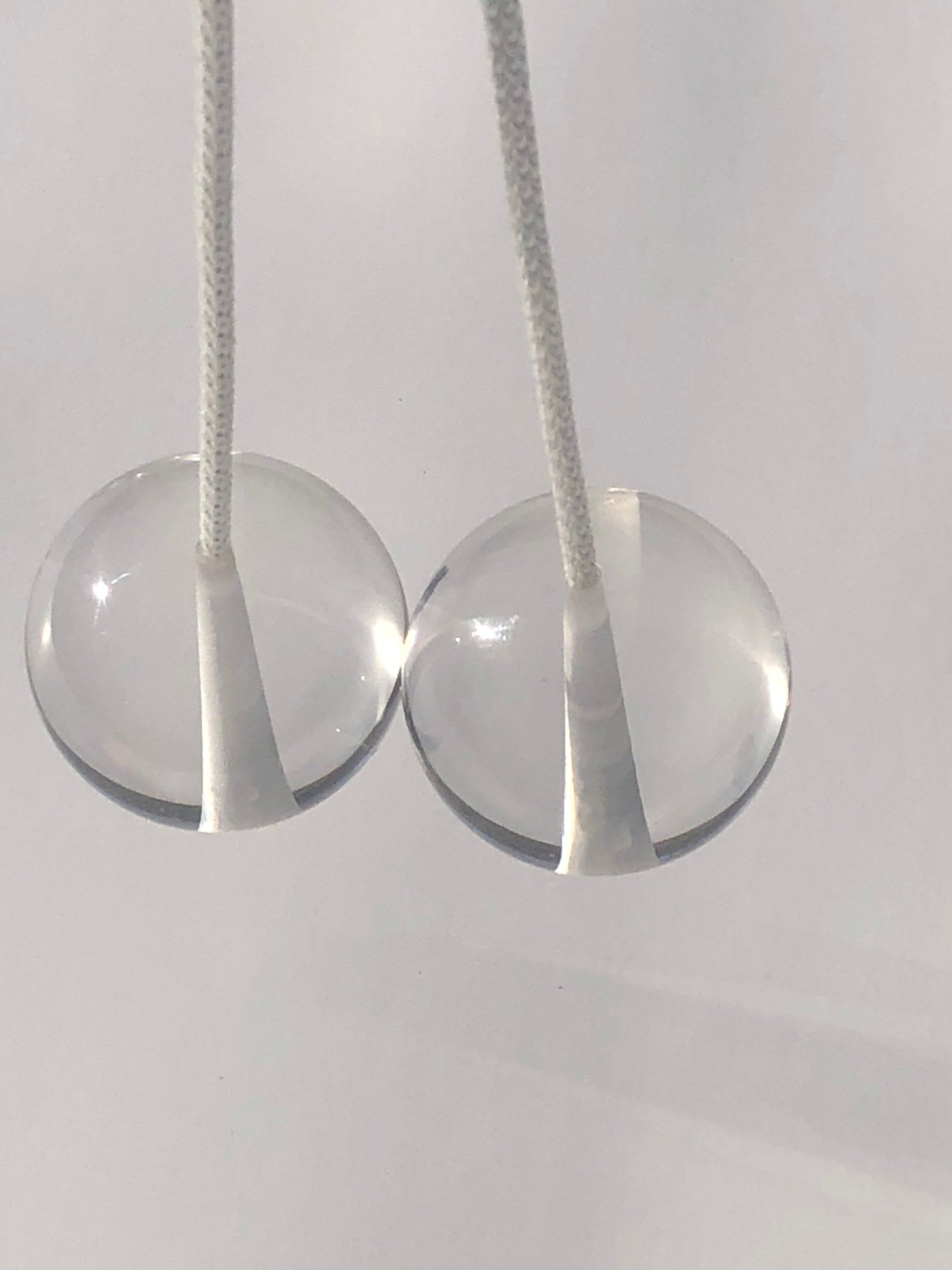 Ceyda Clackers Click Clacks Noise Maker Toy (Clear Crystal) 4